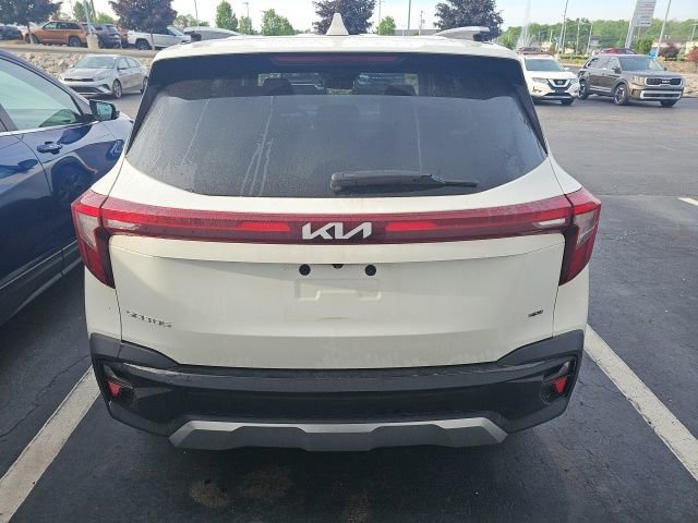 Certified 2024 Kia Seltos S AWD/4WD image 12
