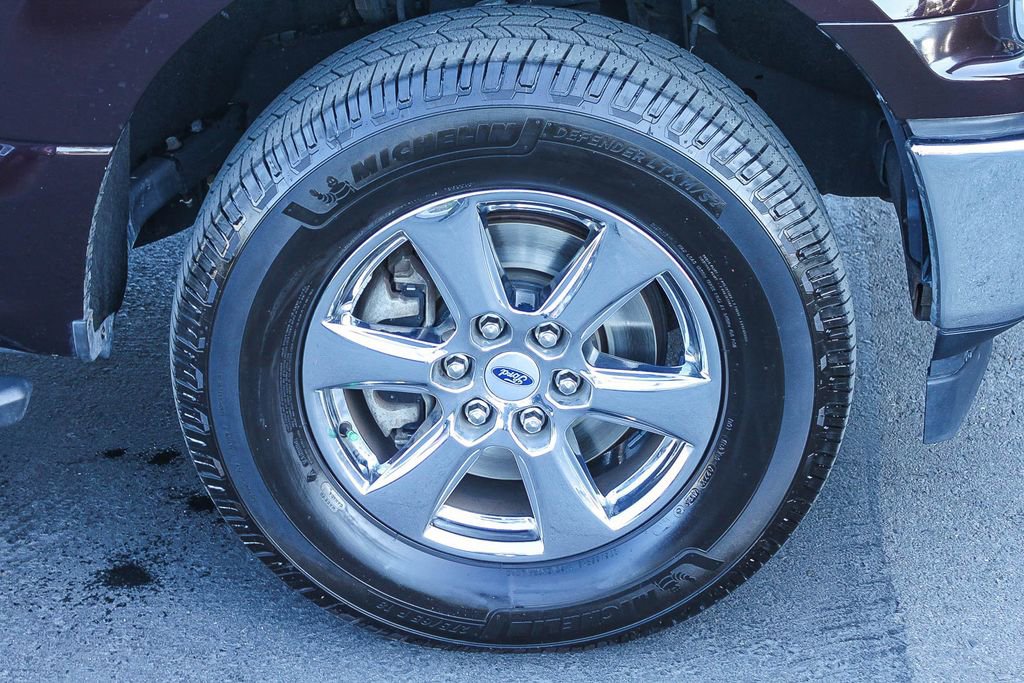 Used 2018 Ford F150 XLT w/ Equipment Group 302A Luxury AWD/4WD image 14