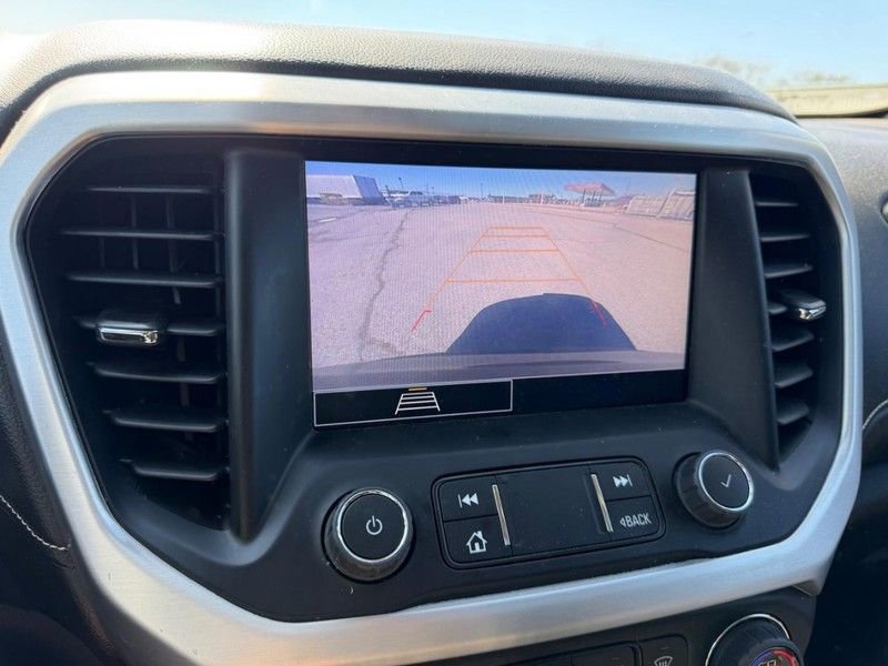 Used 2023 GMC Acadia SLE w/ Driver Convenience Package FWD image 21