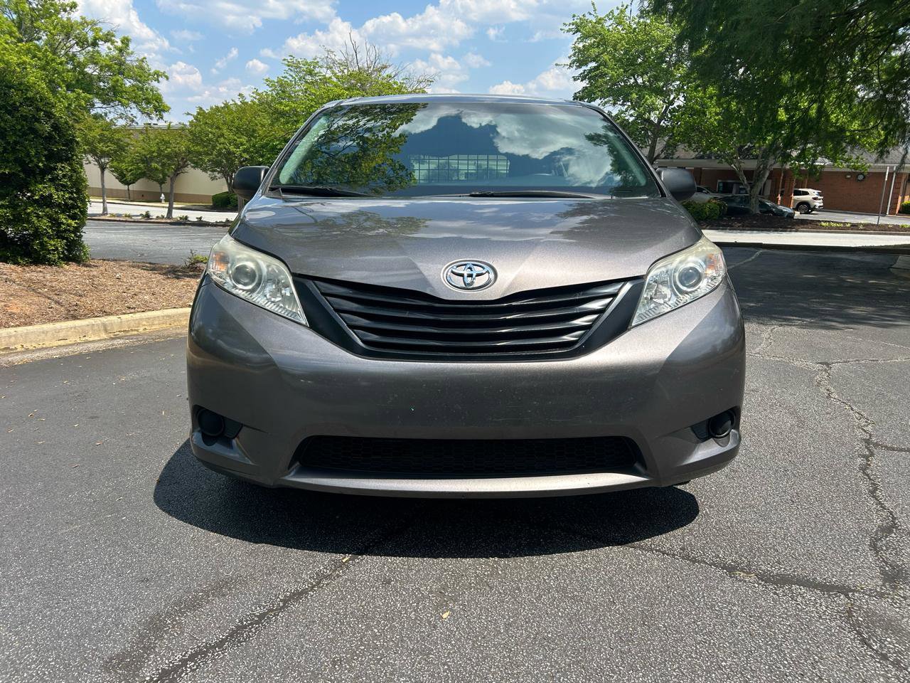 Used 2017 Toyota Sienna L FWD image 7