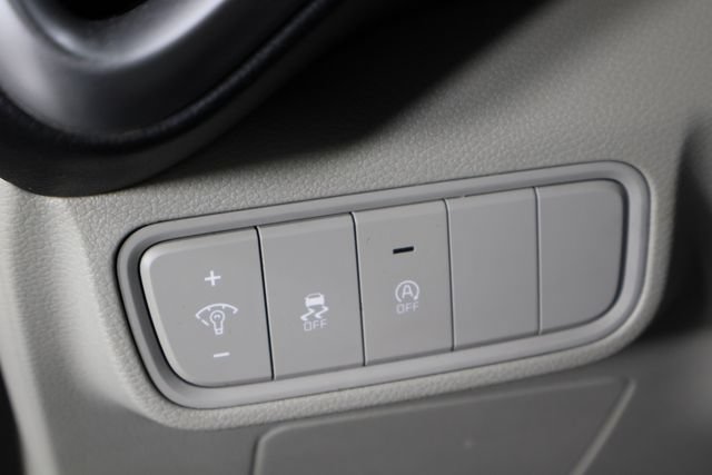Used 2023 Kia Soul LX FWD image 22