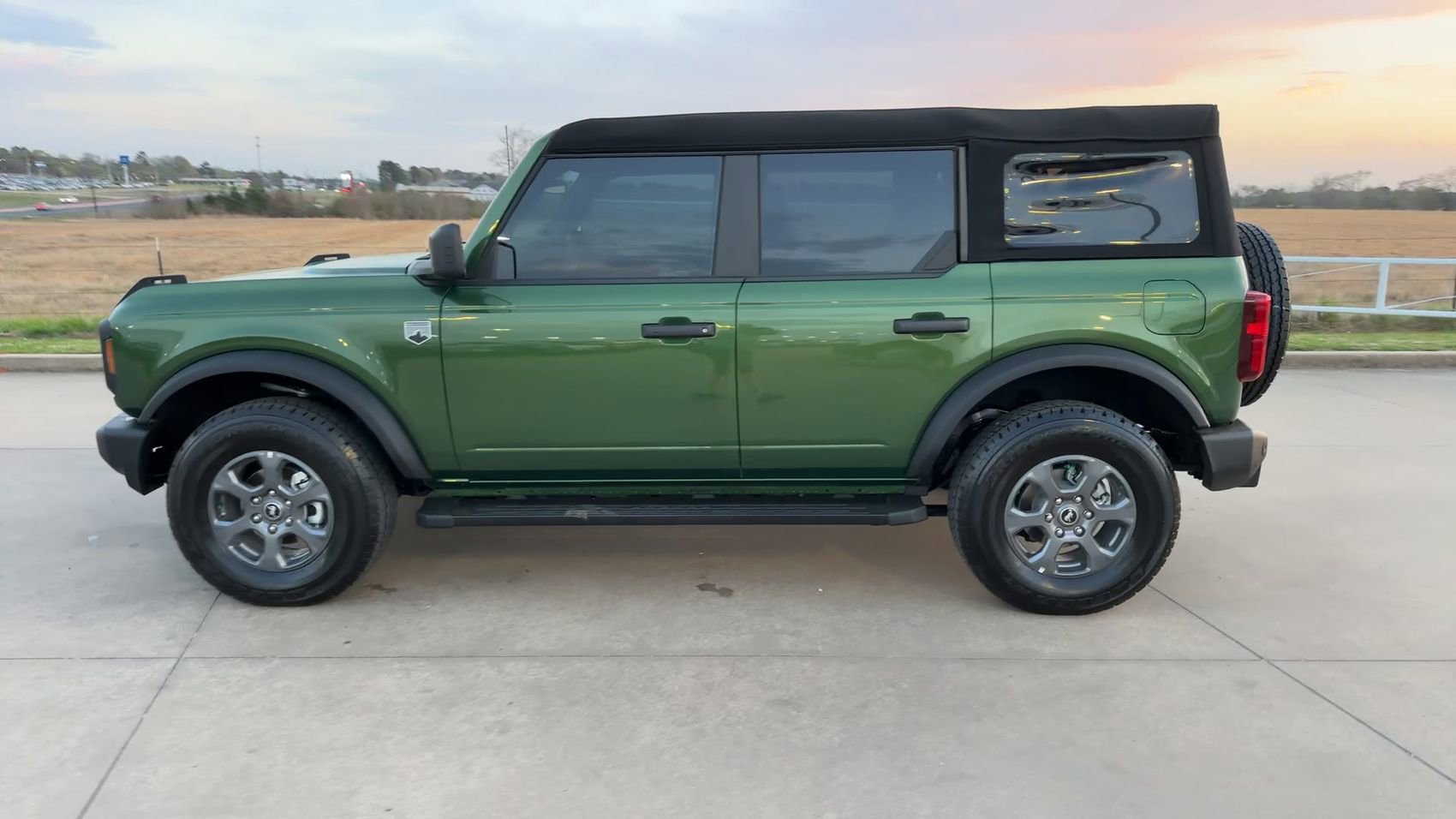 Used 2025 Ford Bronco Big Bend image 6