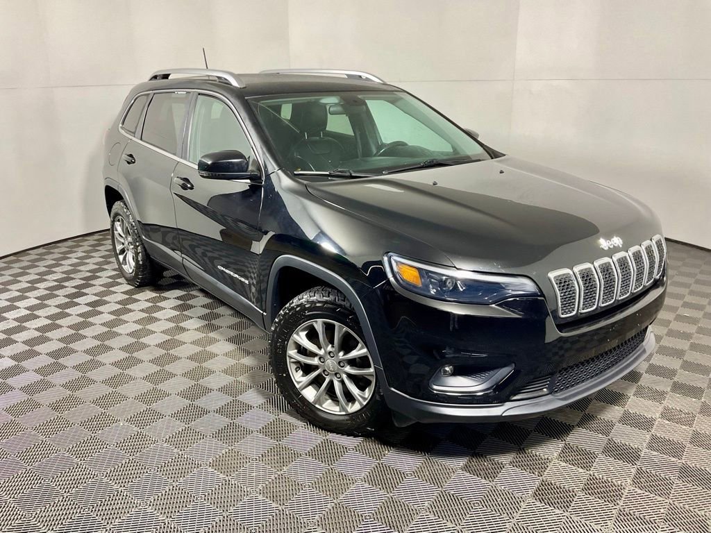 Used 2020 Jeep Cherokee Latitude Plus w/ Cold Weather Group image 3