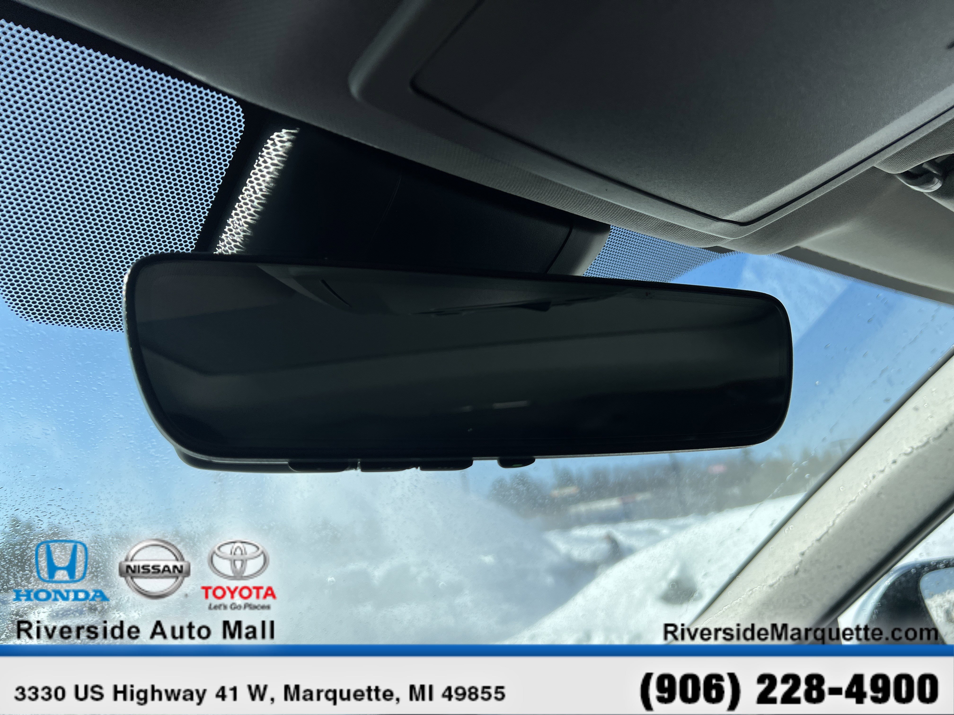 Used 2025 Toyota Highlander XLE image 19