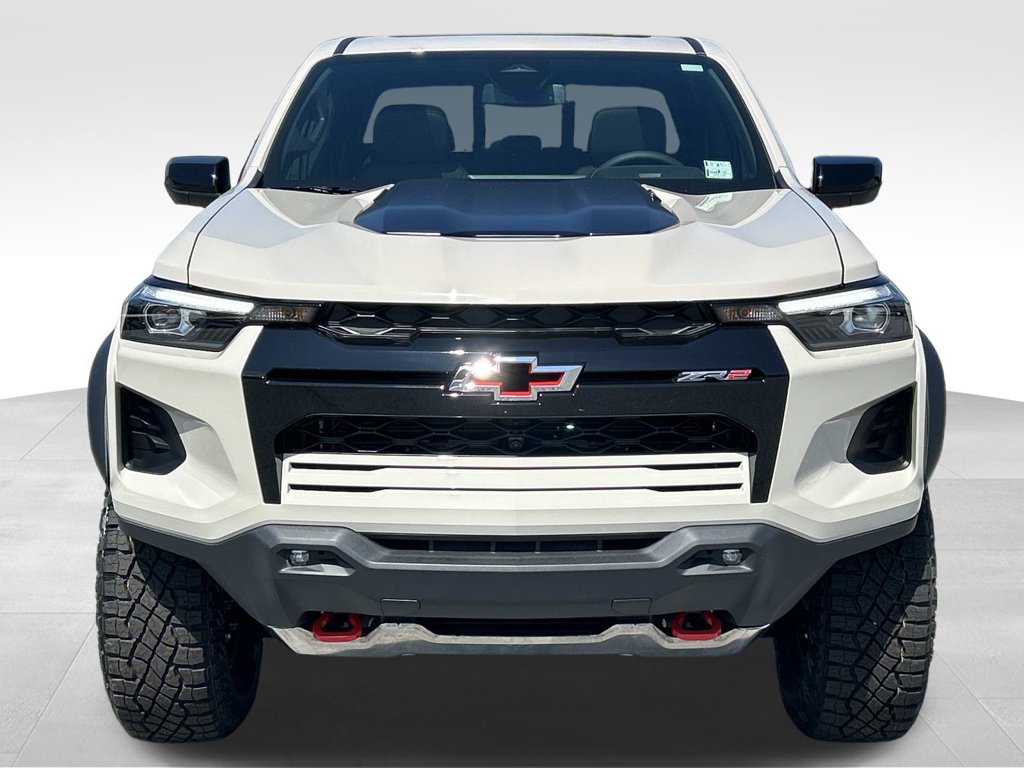 New 2026 Chevrolet Colorado ZR2 w/ Technology Package AWD/4WD image 9