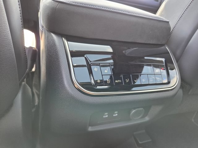 New 2026 INFINITI QX80 4WD w/ Sport Exterior Package image 17