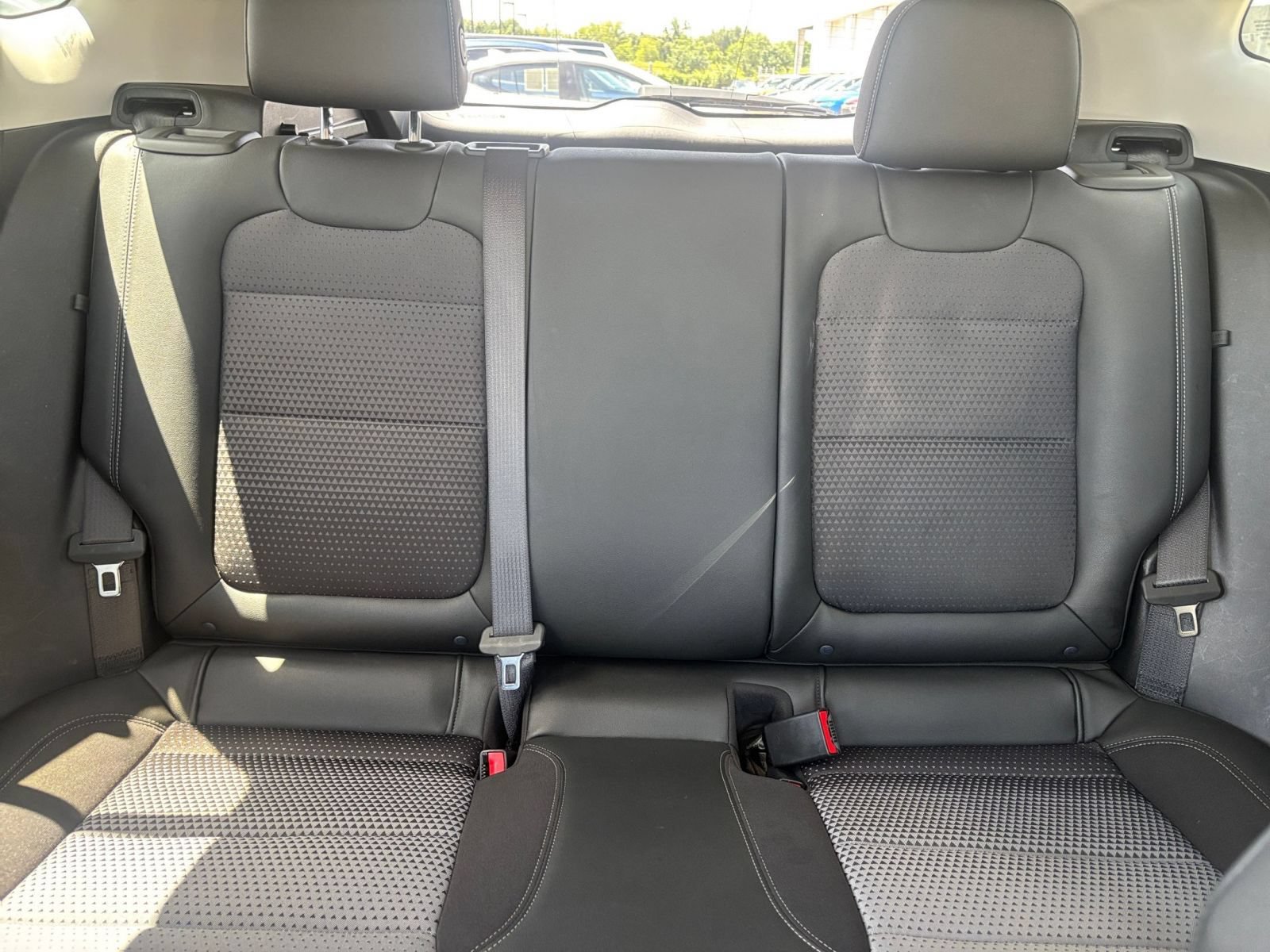 Used 2025 Chevrolet Trax LT FWD image 37