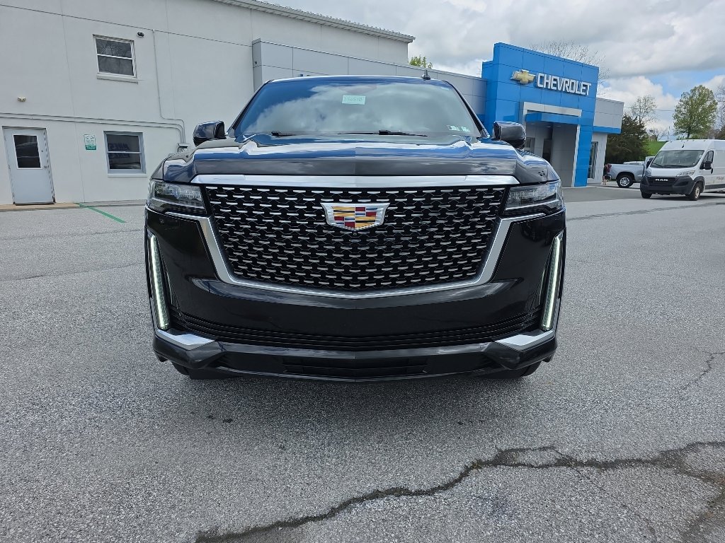 Used 2021 Cadillac Escalade ESV Premium Luxury AWD/4WD image 2