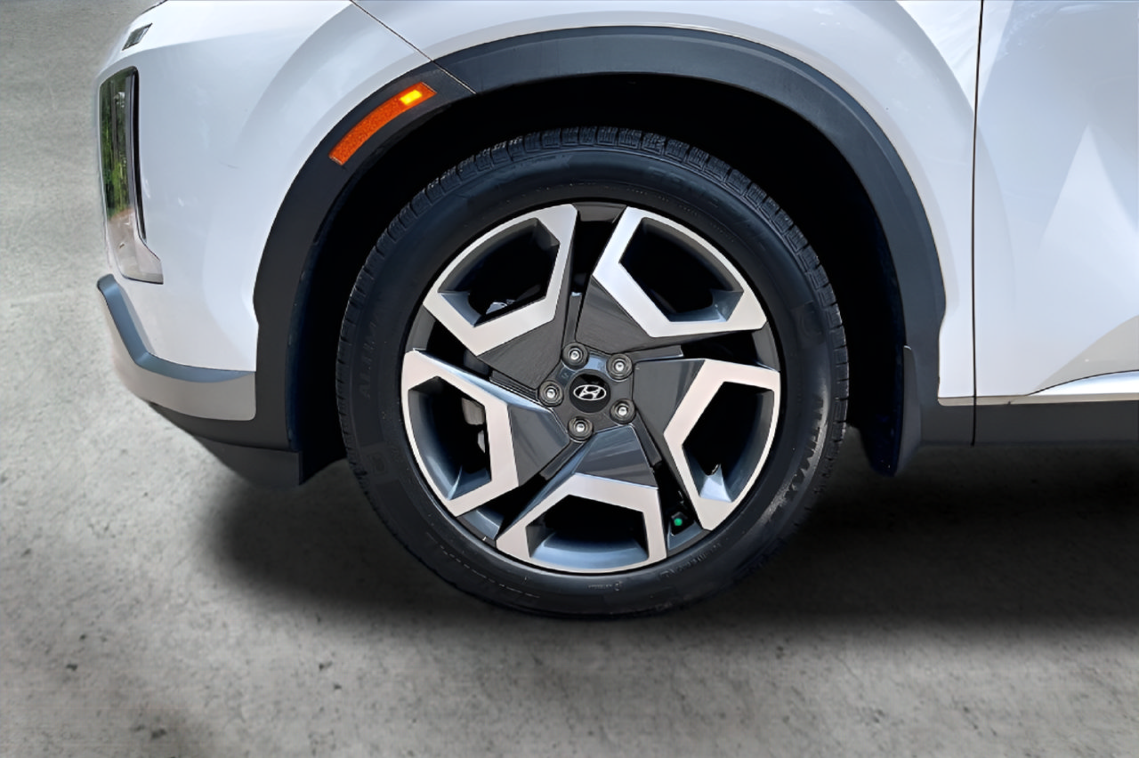 Used 2024 Hyundai Palisade Limited FWD image 35