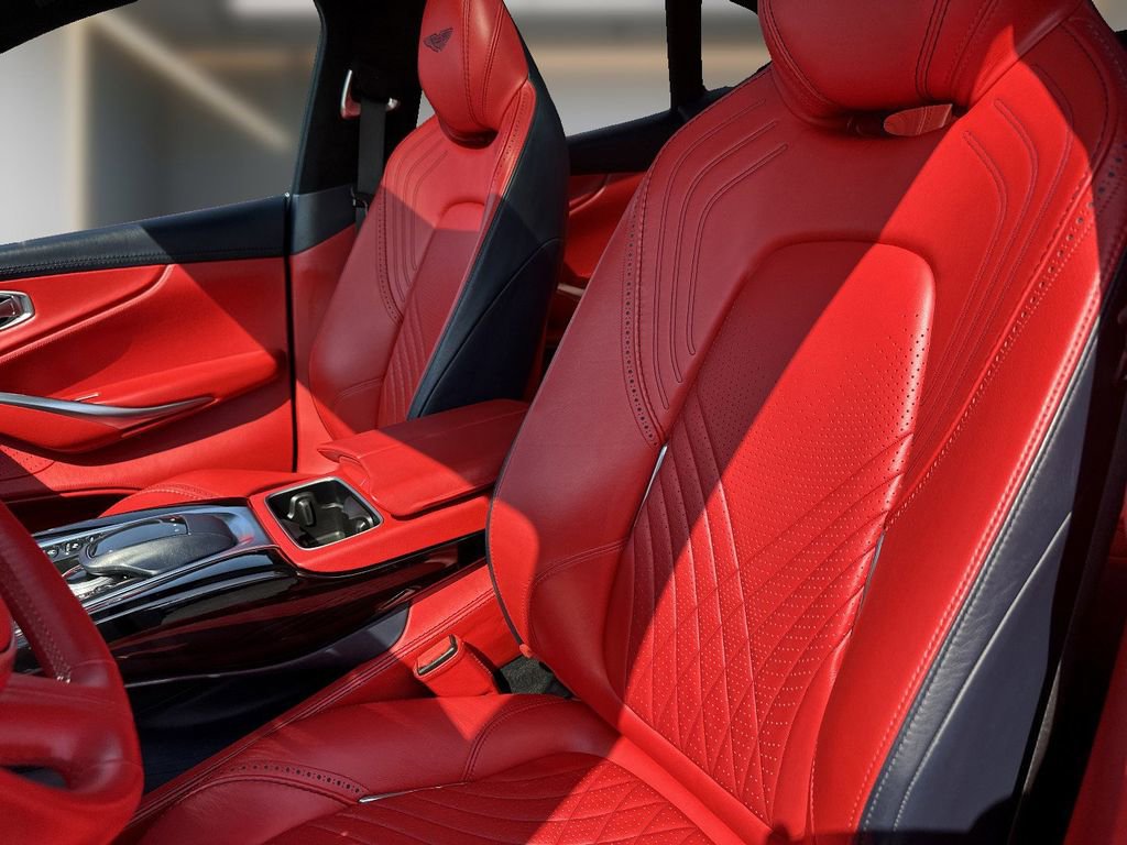 Used 2021 Aston Martin DBX image 7
