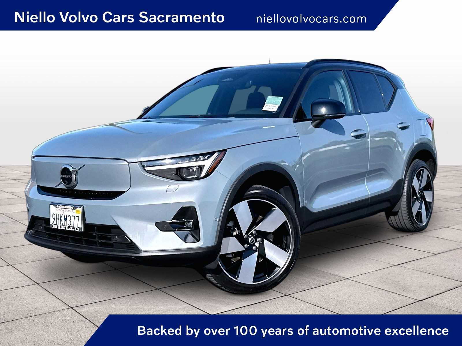 Used 2023 Volvo XC40 Recharge Ultimate w/ Protection Package Premier AWD/4WD image 1