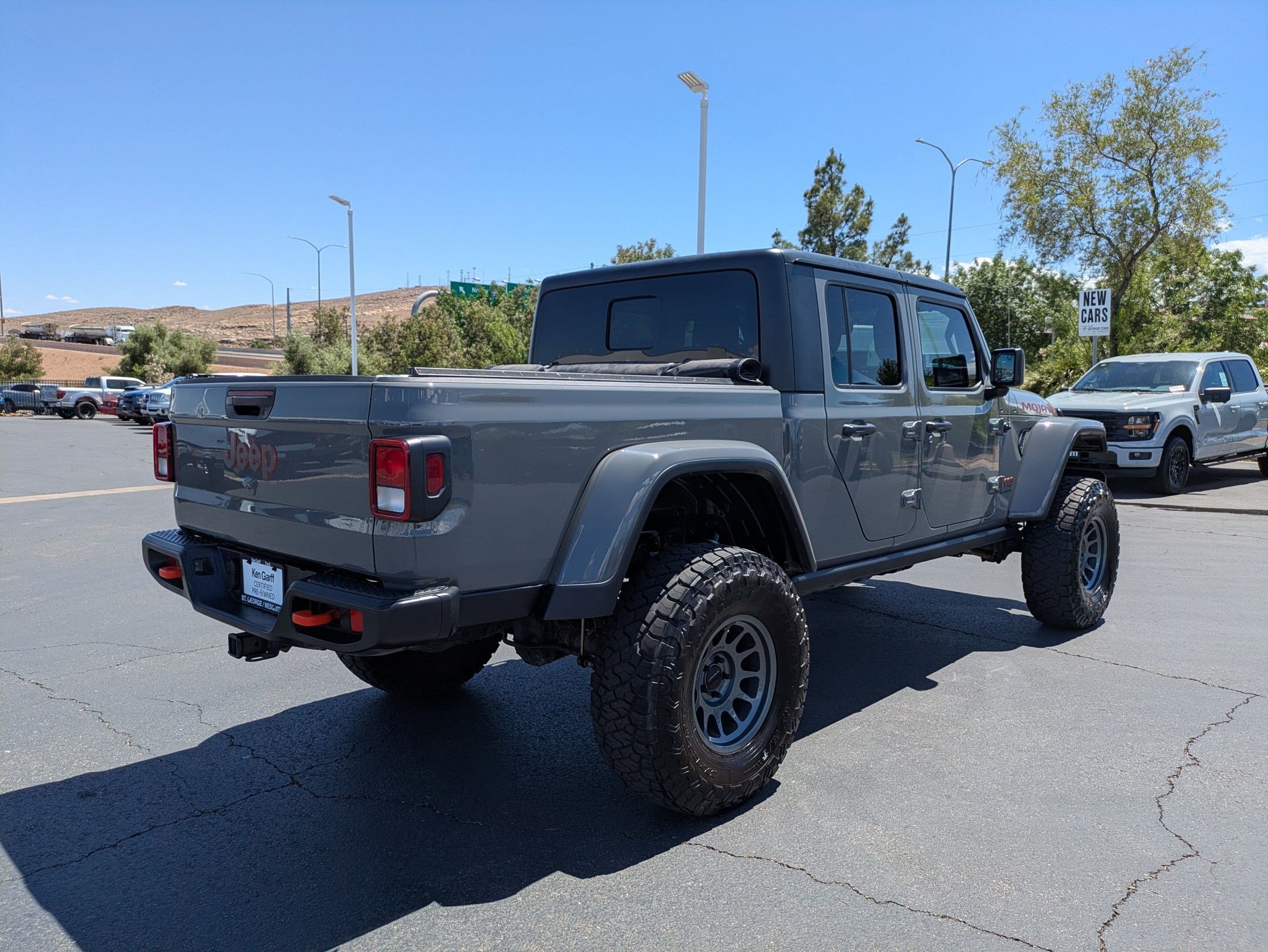 Used 2023 Jeep Gladiator Mojave w/ Trailer Tow Package AWD/4WD image 3