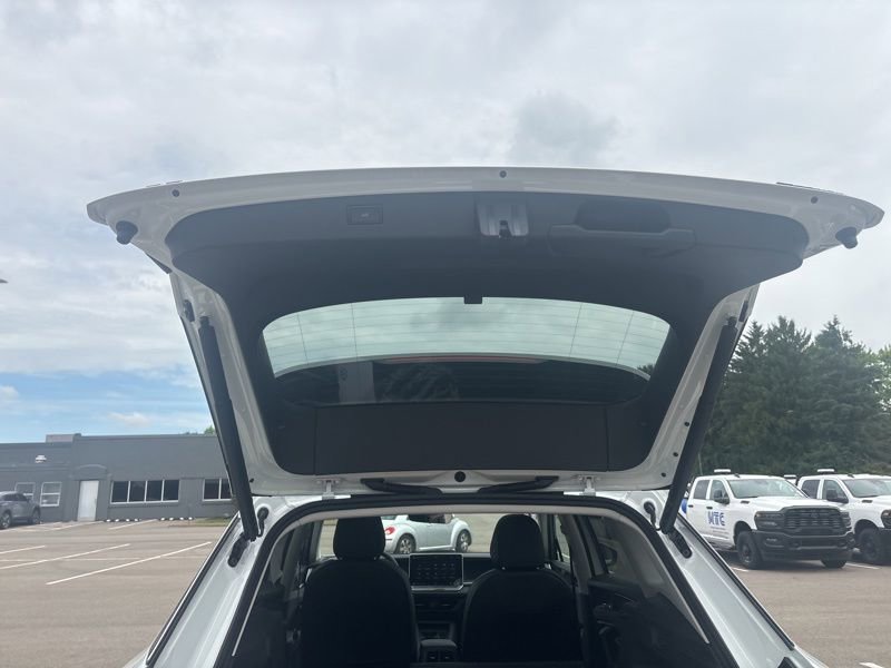 New 2026 Volkswagen Tiguan SE AWD/4WD image 15