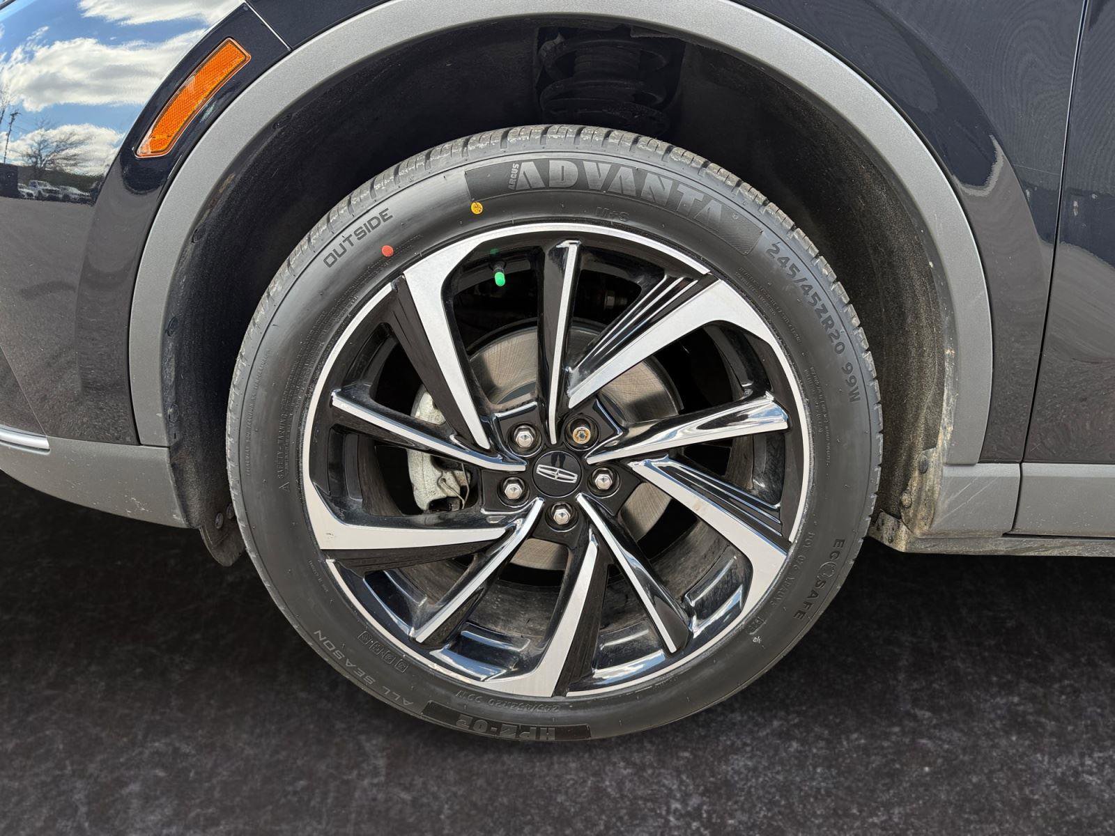 Used 2023 Lincoln Corsair Reserve image 15