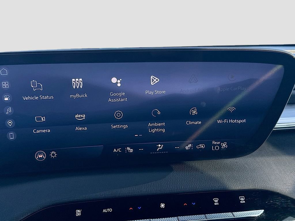 Used 2025 Buick Enclave Preferred image 13