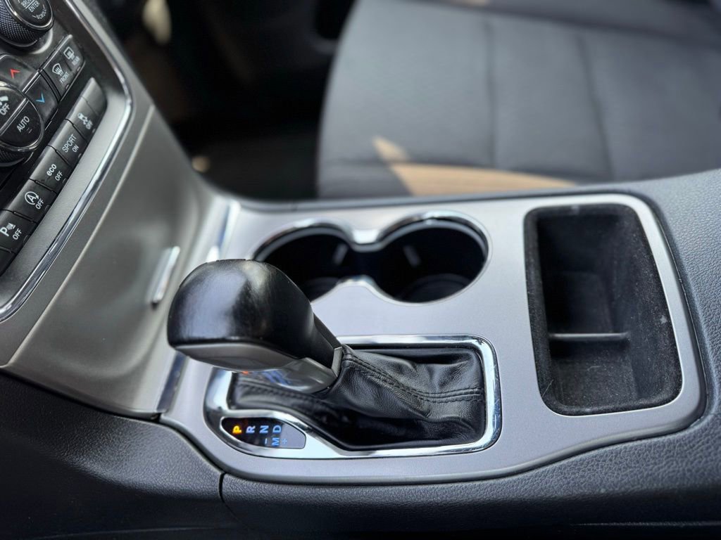 Used 2020 Jeep Grand Cherokee Laredo image 21