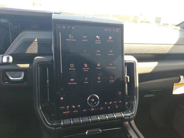 New 2026 GMC Yukon AT4 Ultimate w/ LPO, Floor Liner Package image 16