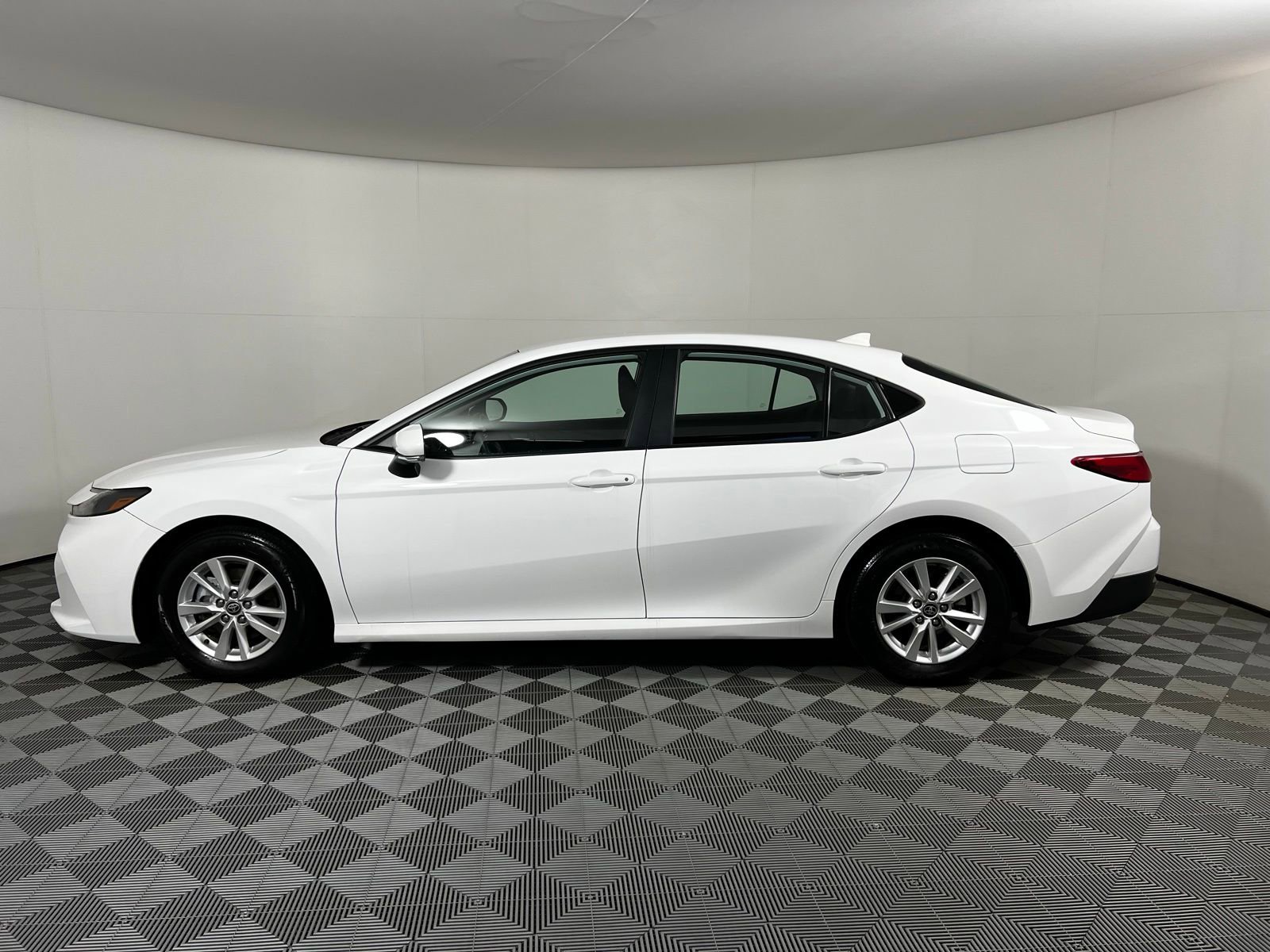 Certified 2025 Toyota Camry LE image 8