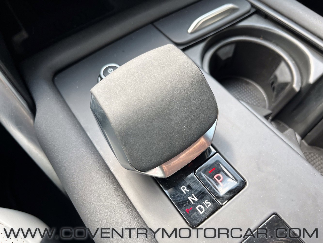 Used 2023 Land Rover Discovery Metropolitan Edition AWD/4WD image 26