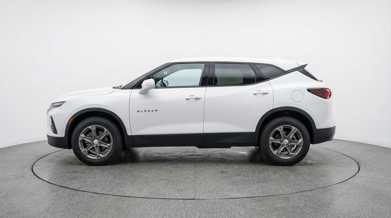 Used 2025 Chevrolet Blazer LT image 5