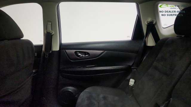Used 2015 Nissan Rogue S FWD image 42