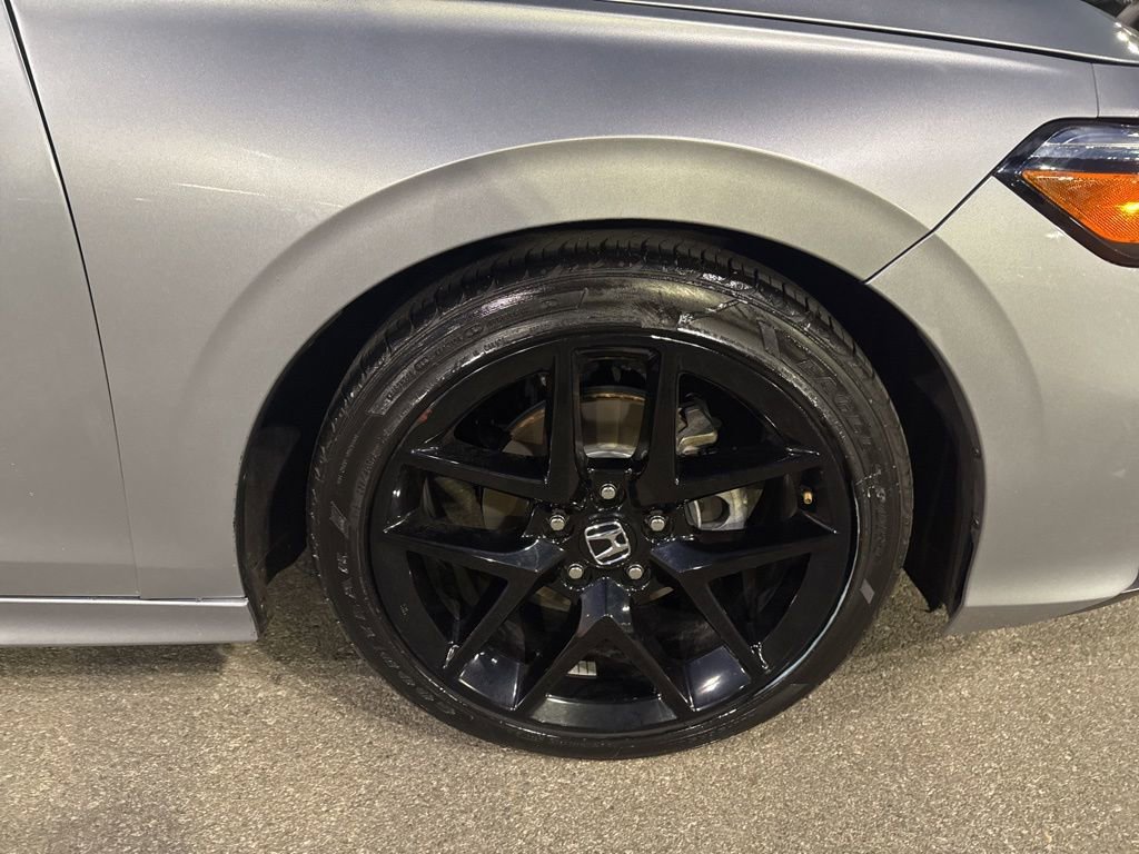 Used 2025 Honda Civic Sport image 10
