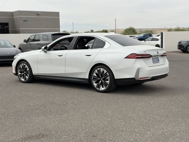 Used 2025 BMW 530i xDrive AWD/4WD image 8