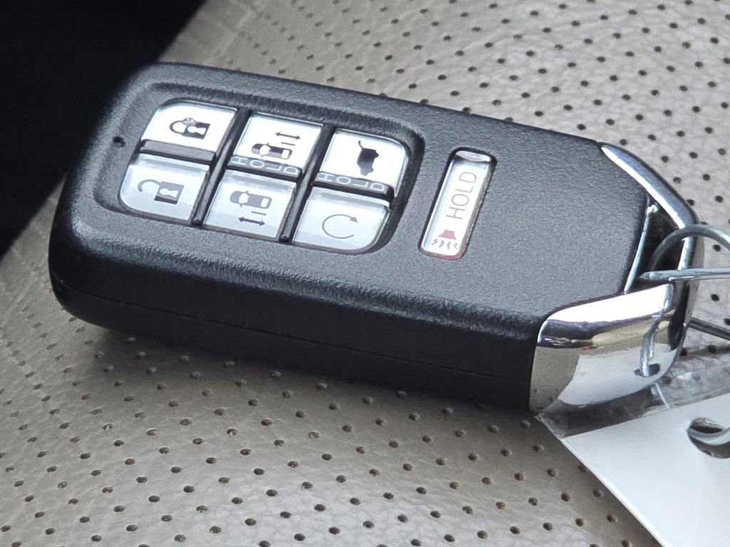 Used 2020 Honda Odyssey Elite image 35