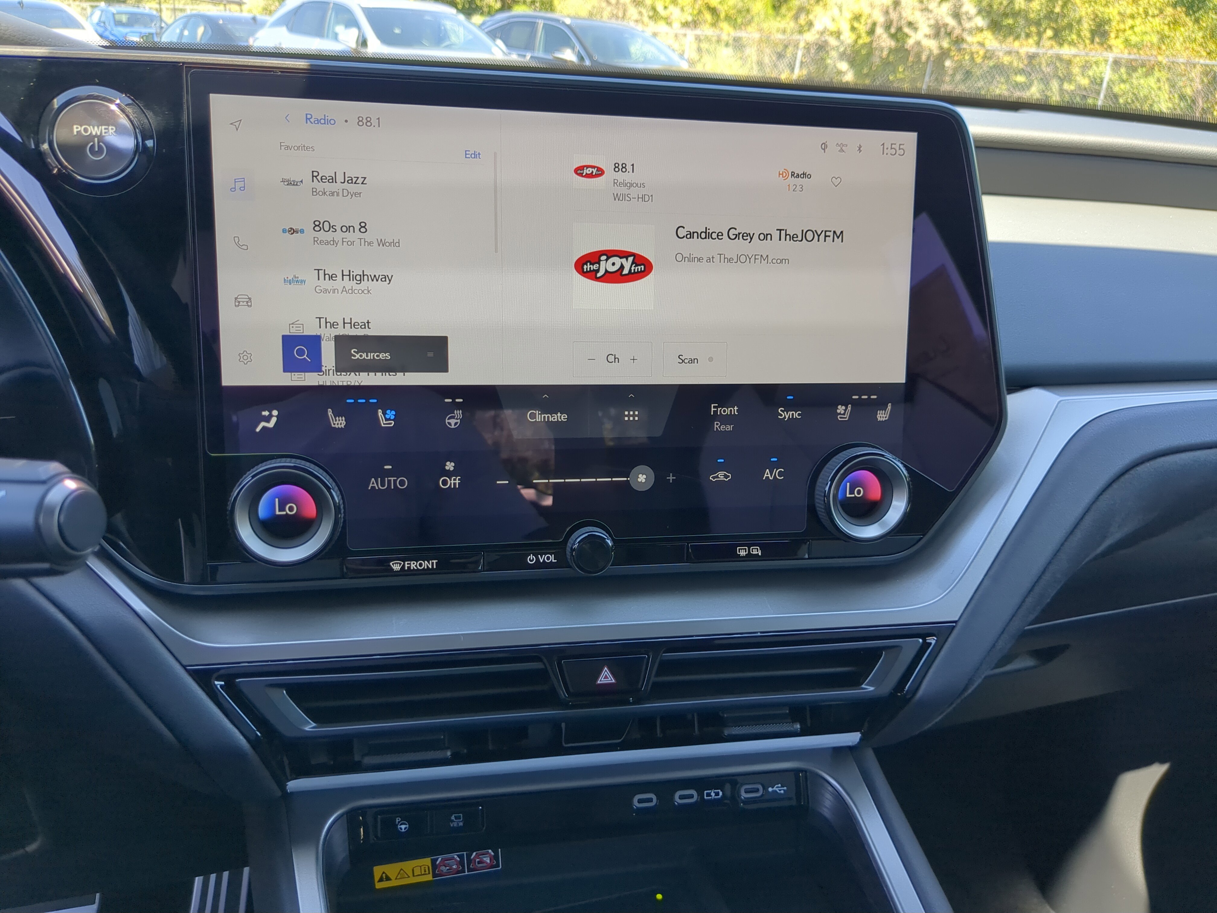 New 2026 Lexus TX 500h AWD image 19