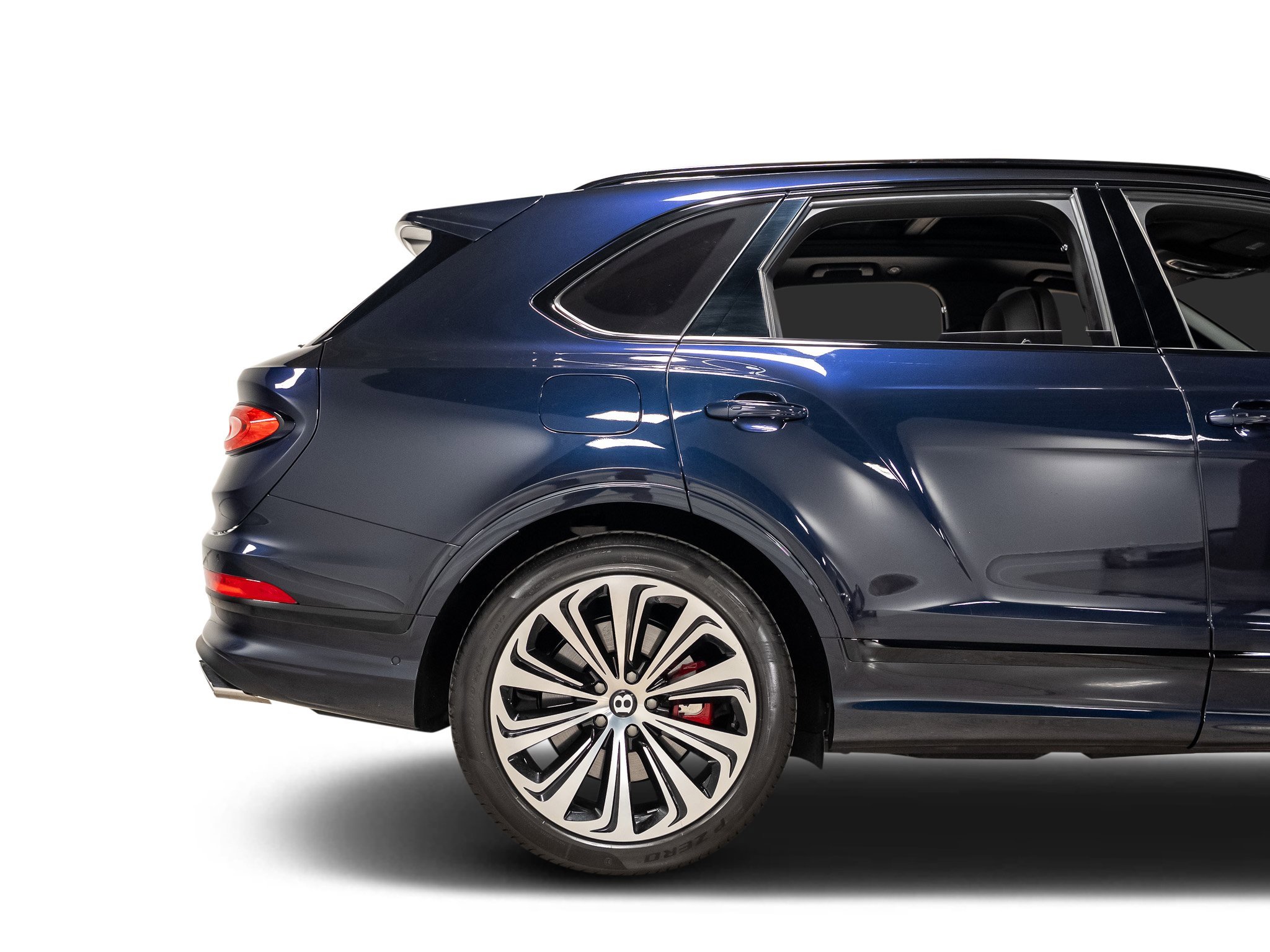 Used 2022 Bentley Bentayga image 28