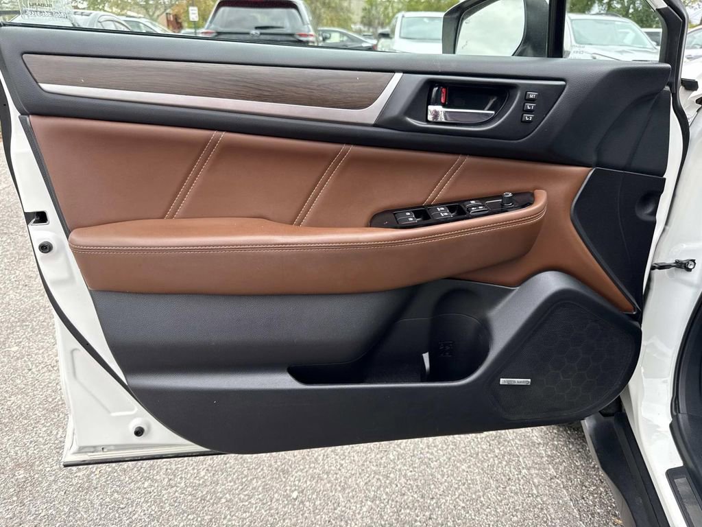 Used 2017 Subaru Outback 2.5i Touring image 22