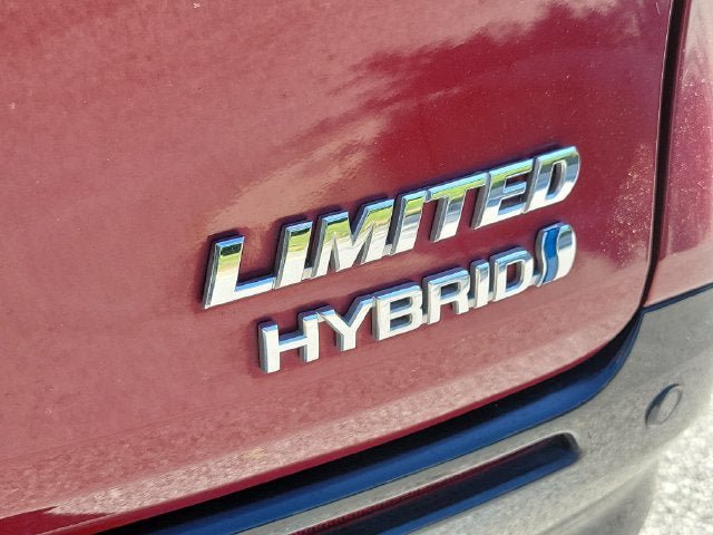 Used 2023 Toyota Sienna Limited FWD image 11