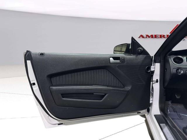 Used 2013 Ford Mustang Boss 302 w/ Boss 302 Accessory Pkg RWD image 28