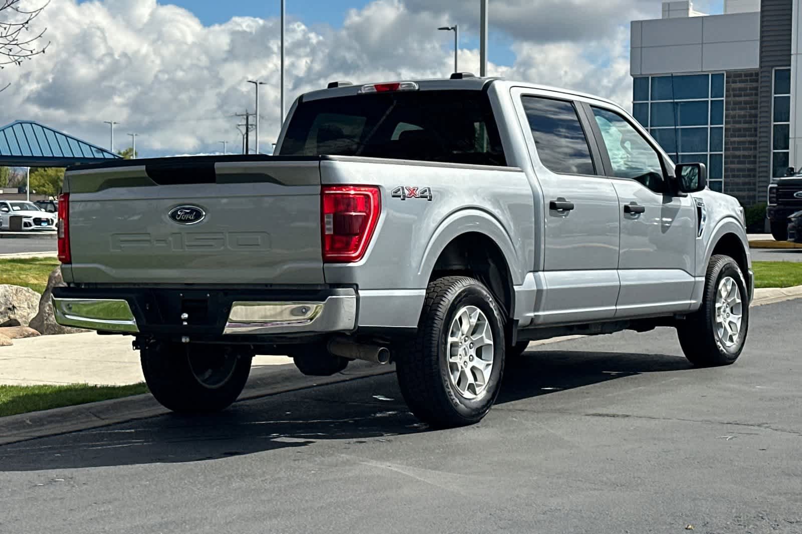 Used 2023 Ford F150 XLT AWD/4WD image 2