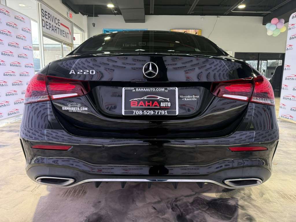Used 2021 Mercedes-Benz A 220 w/ AMG Line image 8