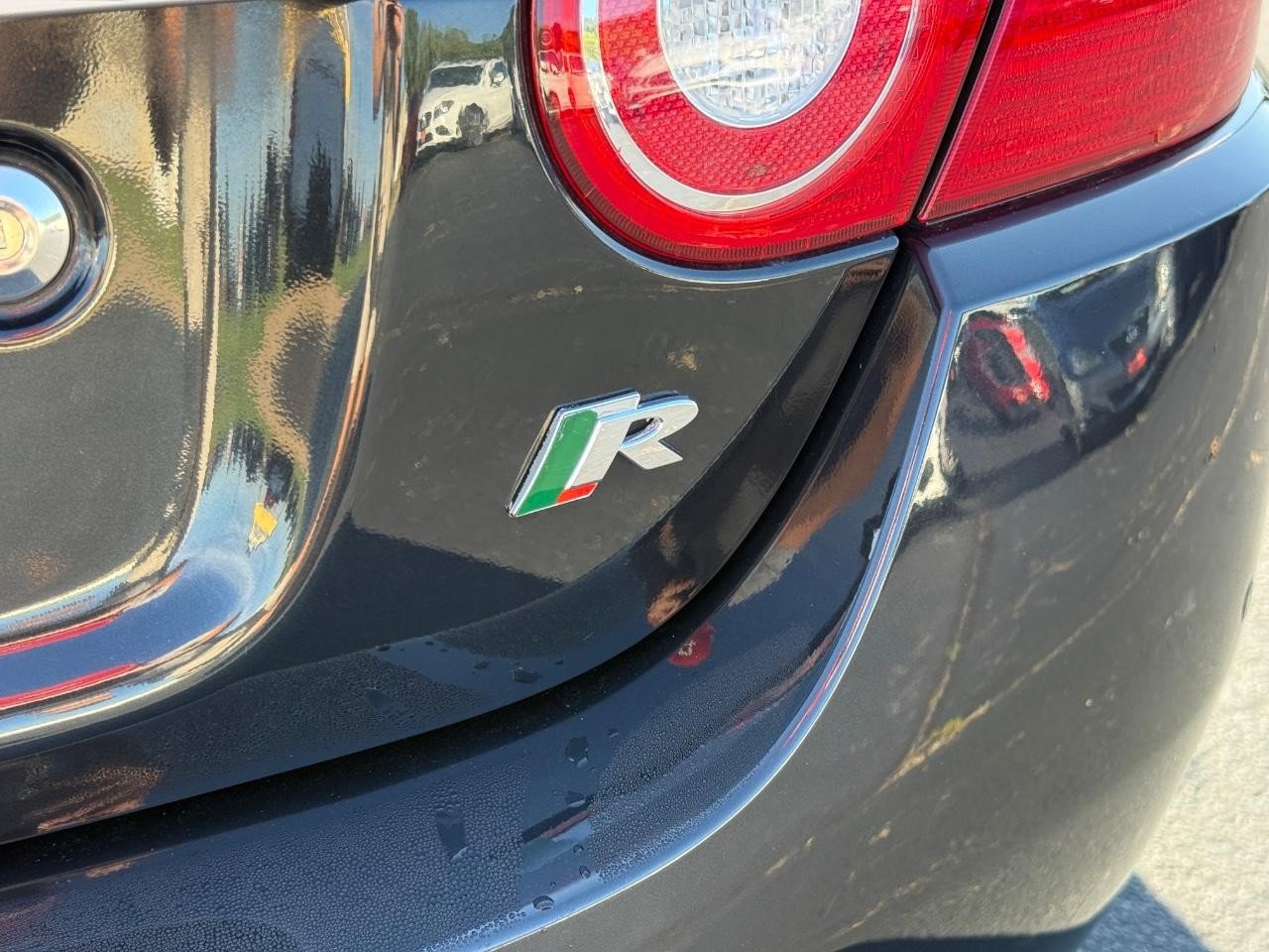 Used 2007 Jaguar XKR R RWD image 6