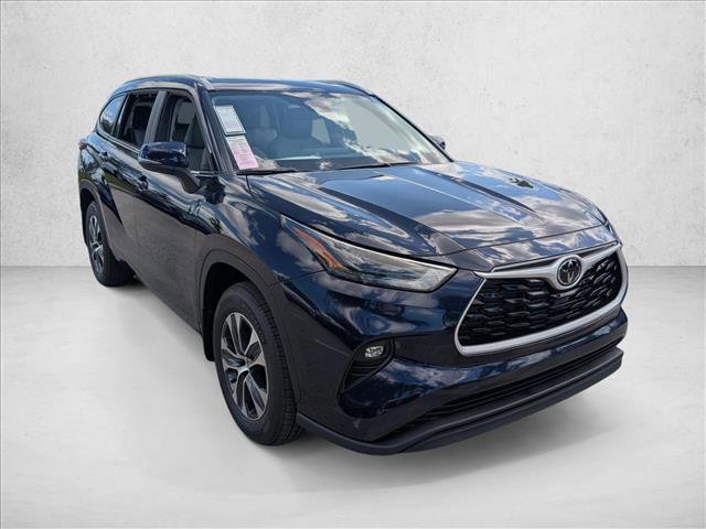 New 2026 Toyota Highlander XLE image 7
