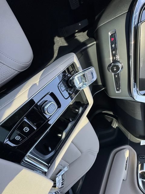 New 2026 Volvo XC90 B6 Plus w/ Protection Package AWD/4WD image 28