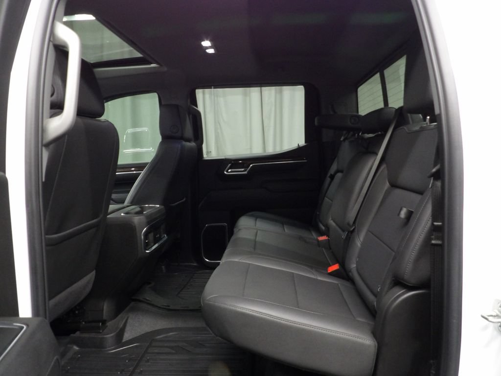 Used 2025 GMC Sierra 1500 Elevation w/ Elevation Premium Package AWD/4WD image 17