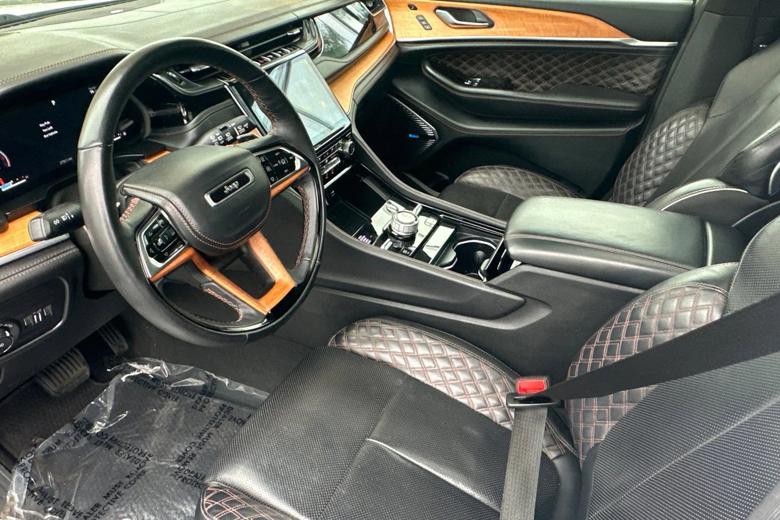 Used 2023 Jeep Grand Cherokee L Summit image 10