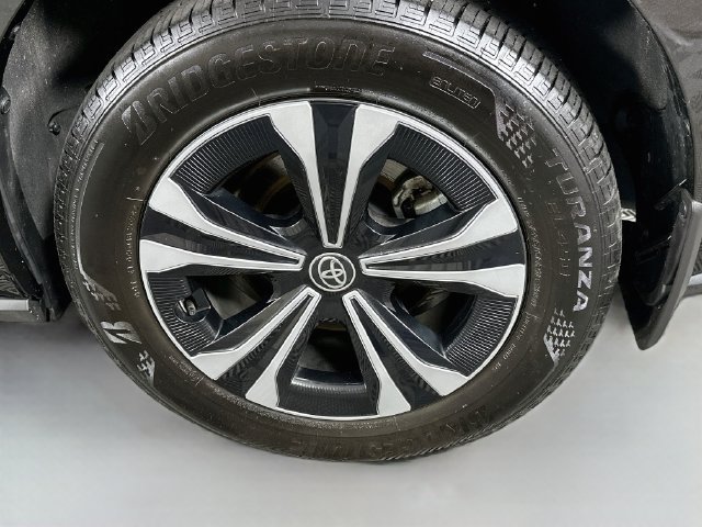 Used 2024 Toyota bZ4X AWD w/ Weather Package image 31