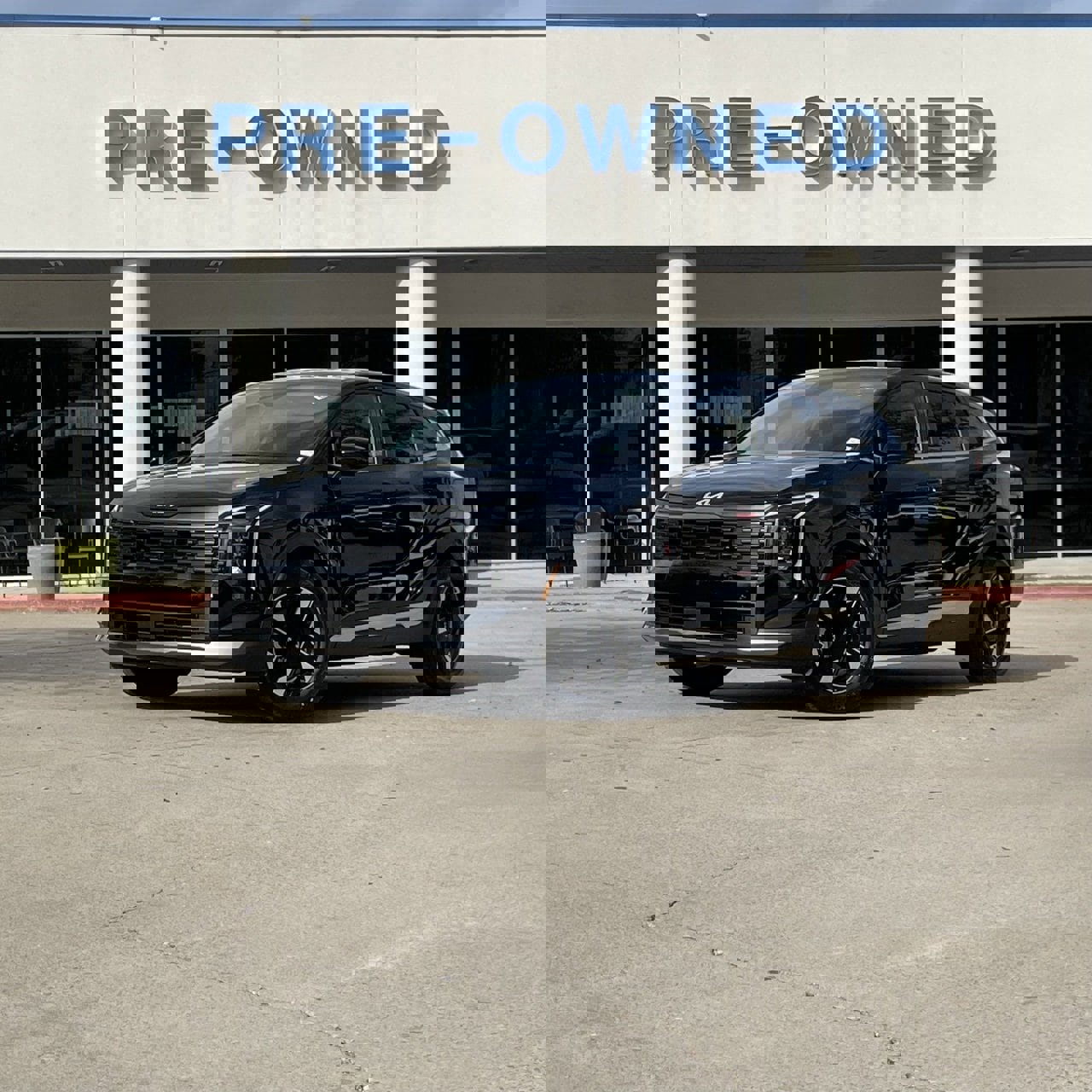 Used 2026 Kia Sportage LX image 1