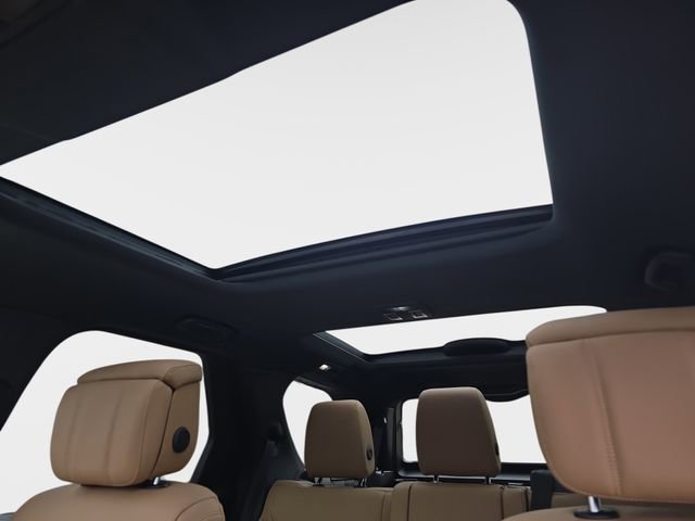 New 2026 Land Rover Discovery Dynamic SE AWD/4WD image 20