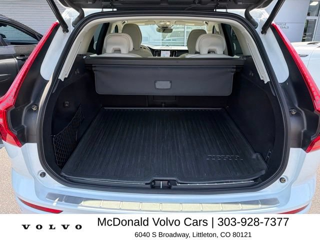 Used 2023 Volvo XC60 B5 Ultimate w/ Climate Package AWD/4WD image 5