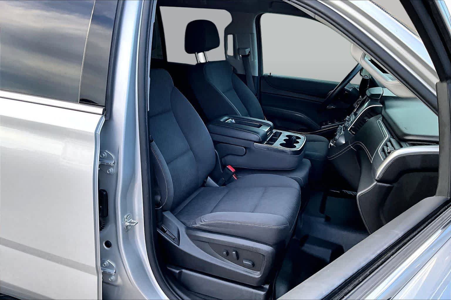 Used 2019 Chevrolet Tahoe LS w/ Max Trailering Package AWD/4WD image 9