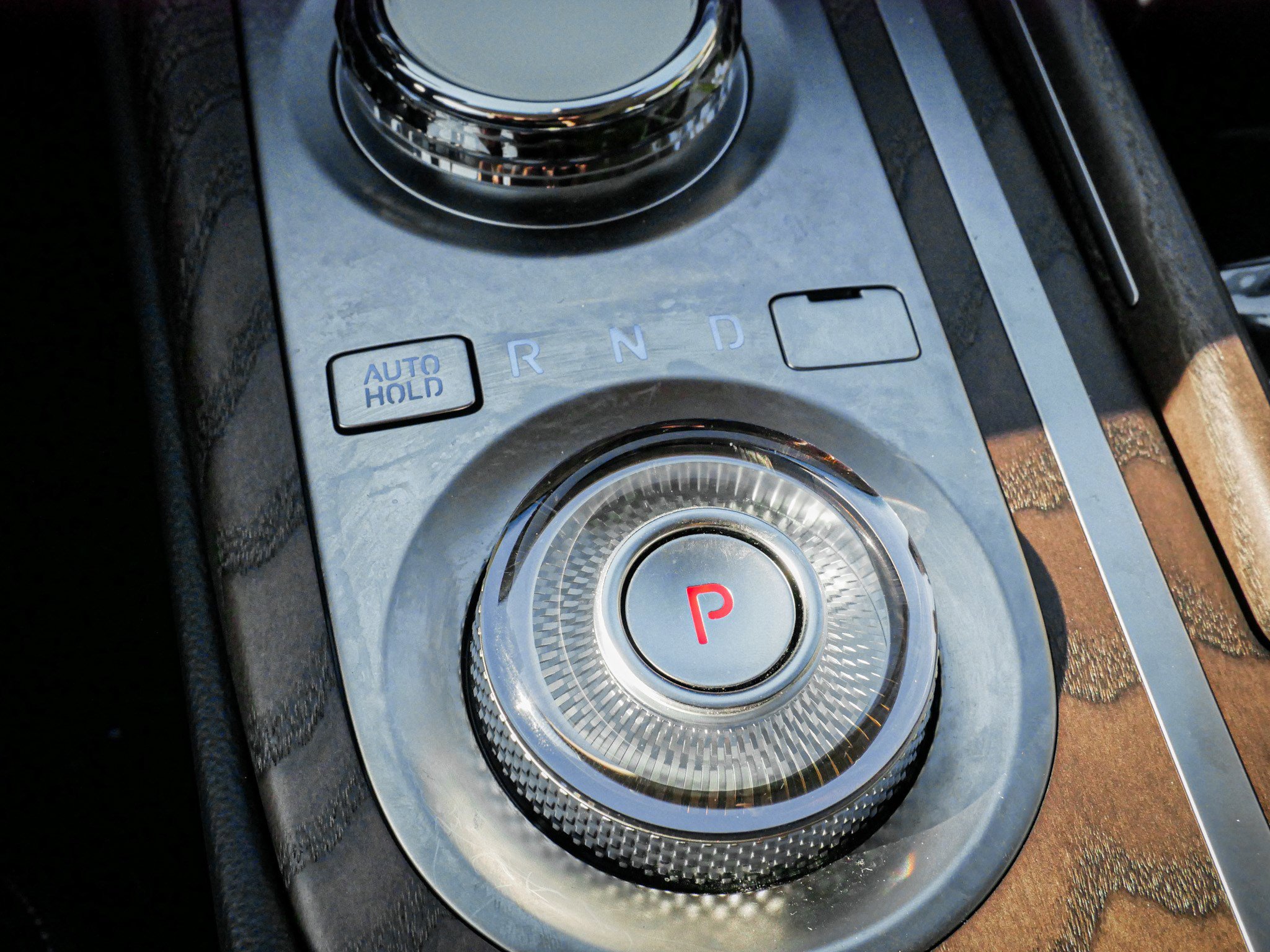 Used 2024 Genesis G80 image 24