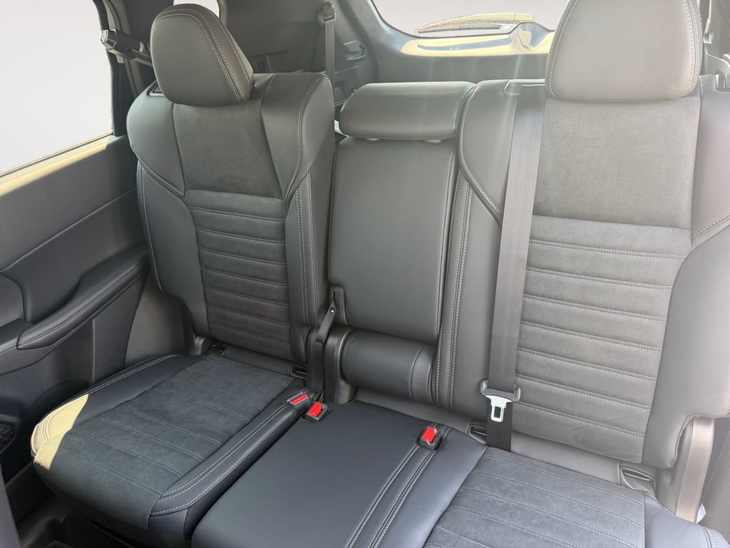 New 2026 Mitsubishi Outlander SE FWD image 13