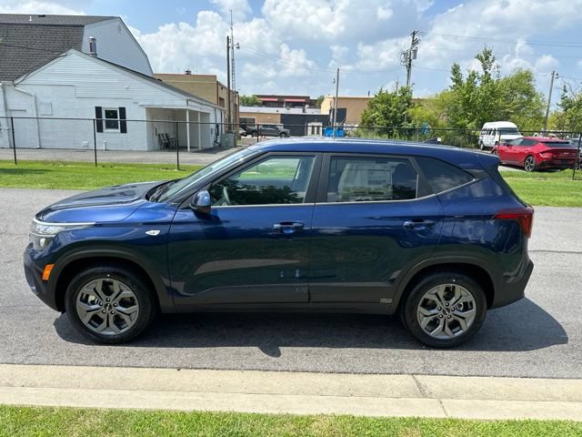 New 2026 Kia Seltos LX AWD/4WD image 3