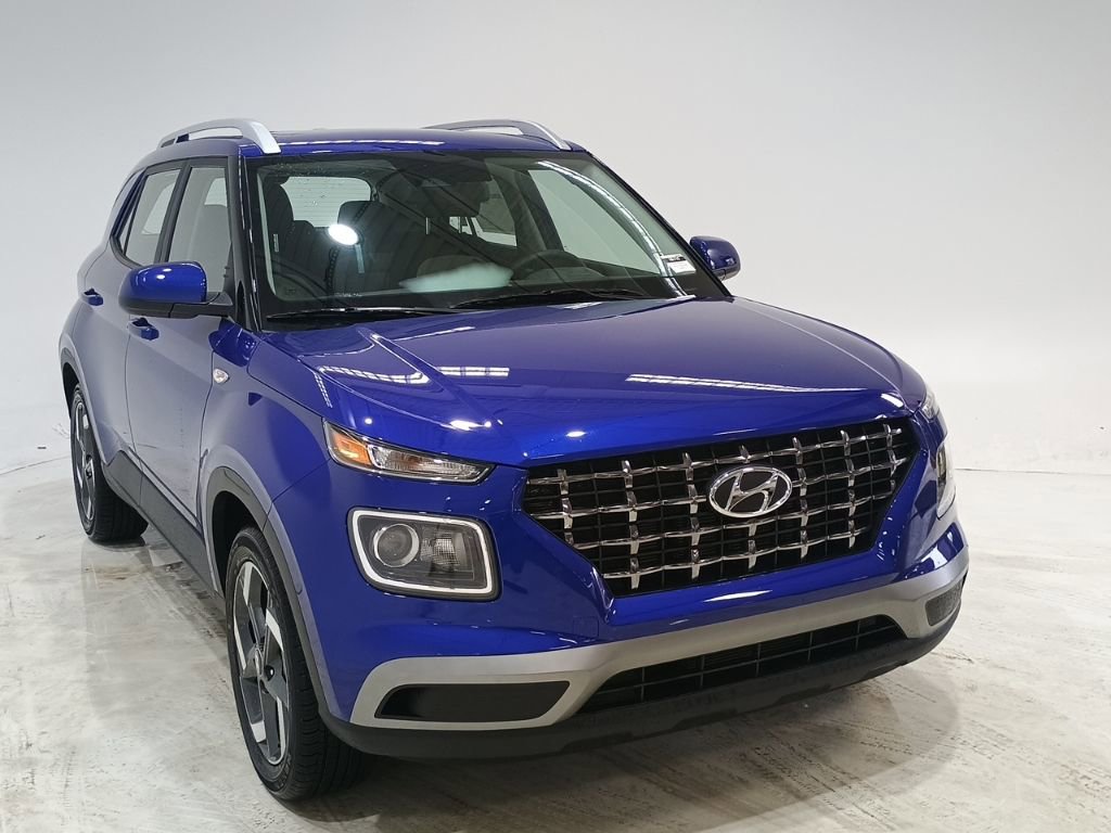New 2026 Hyundai Venue SEL FWD image 1