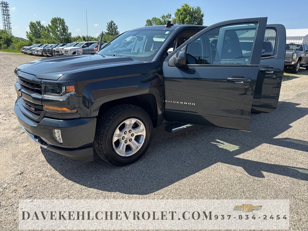 Used 2018 Chevrolet Silverado 1500 LT w/ All Star Edition image 28